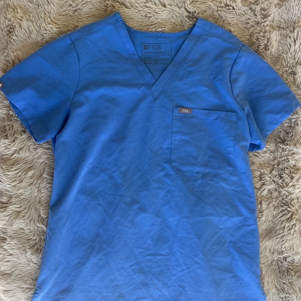 Figs Technical Collection V-Neck Scrub Top in Blue